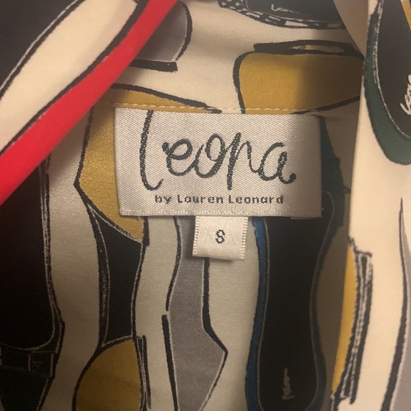 Leona by Lauren Leonard shoe print blouse - Picture 3 of 5